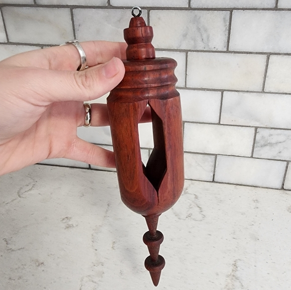 Vintage Hand turned hanging finial ornament - Picture 2 of 5